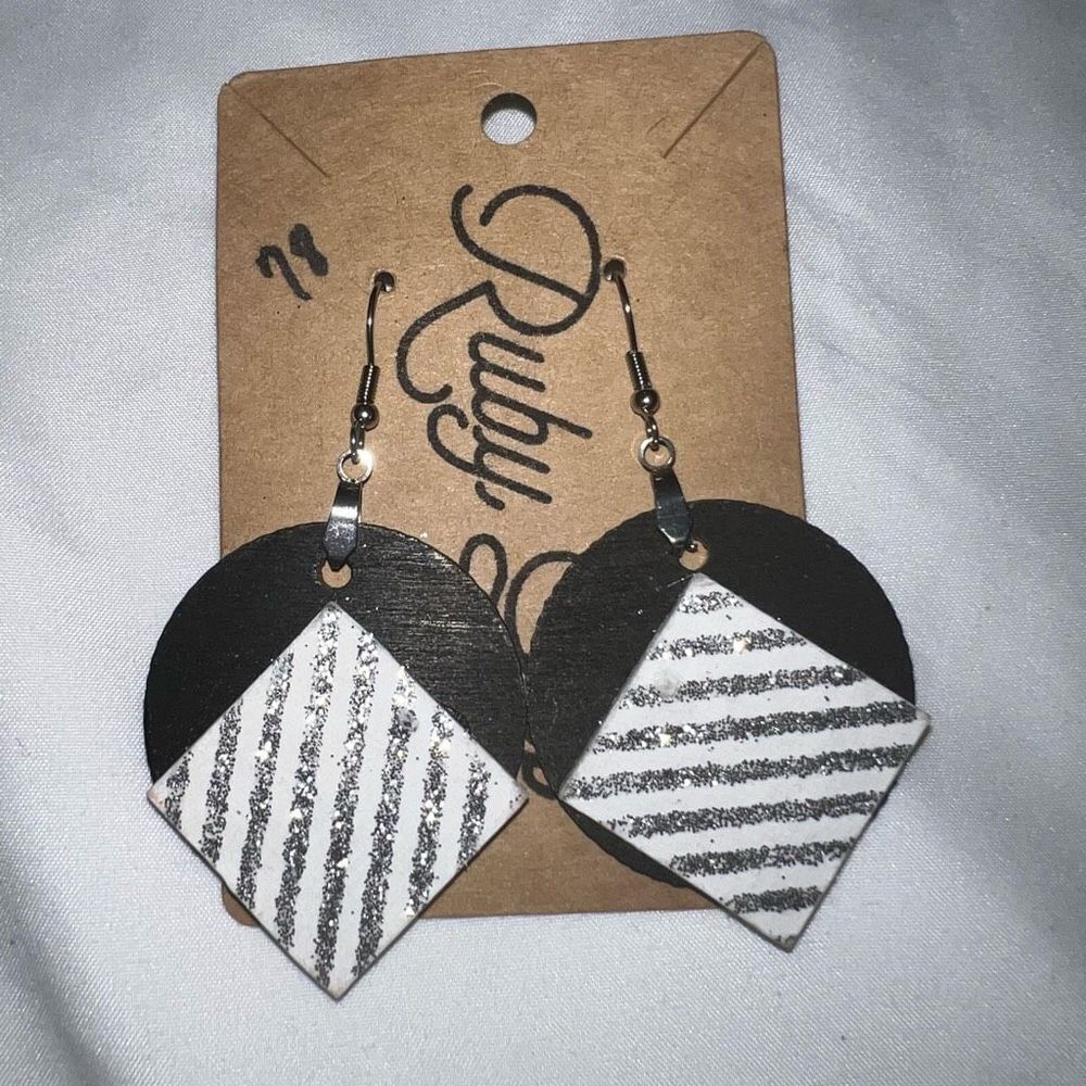 Ruby Lee Handmade Geometric Earrings - Picture 2 of 8